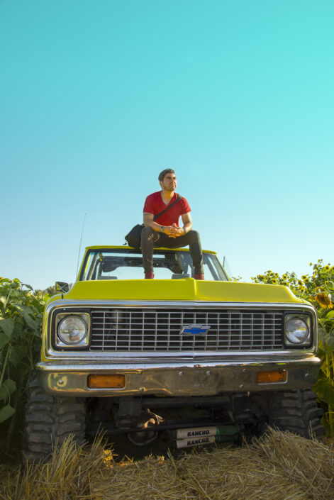A guy on Truck Sunflowers